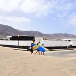 Semesterbostad House Famara