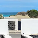 Semesterbostad House *