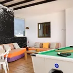 House Semesterbostad *