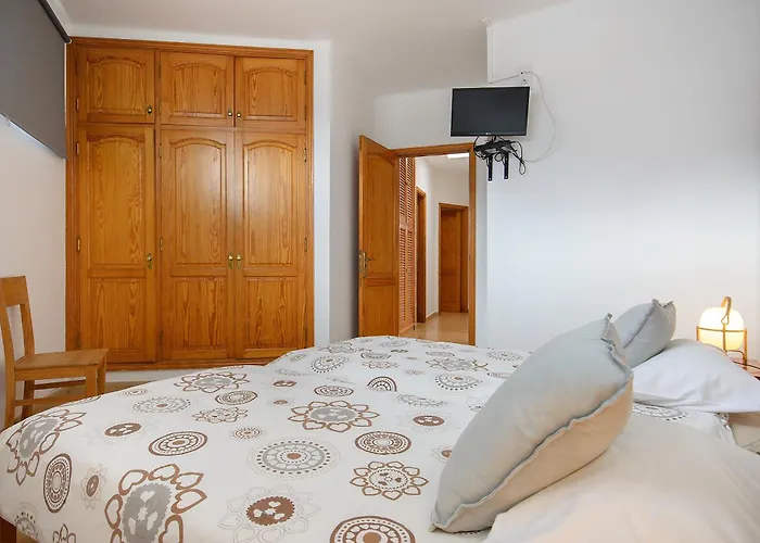 House * Фамара