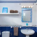 House * Famara